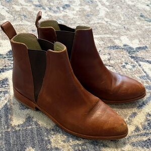 Nisolo Classic Cognac Brown Leather Chelsea Boots